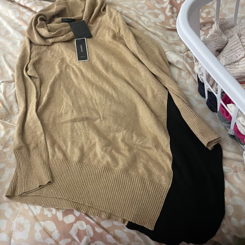 Alfani Gold Sweater Size Medium with Tags